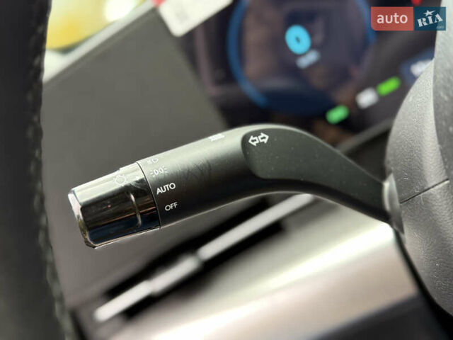 Черный Хендай Kona Electric, объемом двигателя 0 л и пробегом 10 тыс. км за 25399 $, фото 47 на Automoto.ua