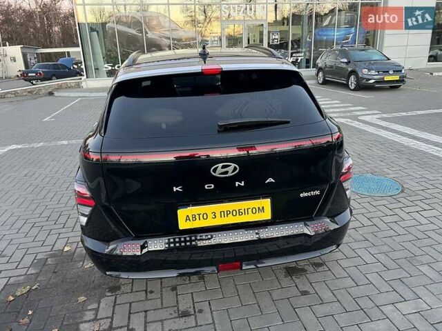 Черный Хендай Kona Electric, объемом двигателя 0 л и пробегом 28 тыс. км за 35999 $, фото 10 на Automoto.ua