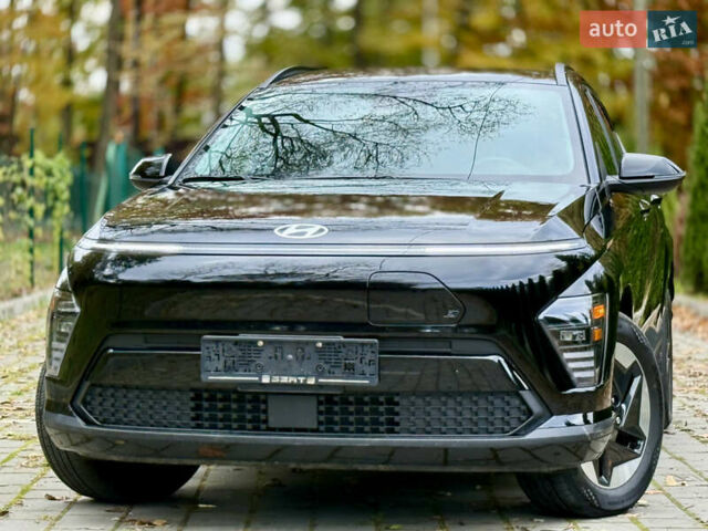Черный Хендай Kona Electric, объемом двигателя 0 л и пробегом 10 тыс. км за 25399 $, фото 27 на Automoto.ua