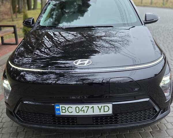 Черный Хендай Kona Electric, объемом двигателя 0 л и пробегом 8 тыс. км за 26350 $, фото 11 на Automoto.ua