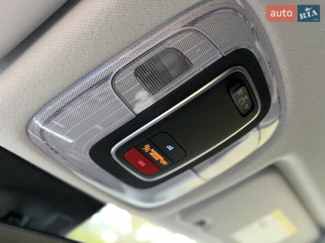 Черный Хендай Kona Electric, объемом двигателя 0 л и пробегом 10 тыс. км за 25399 $, фото 58 на Automoto.ua