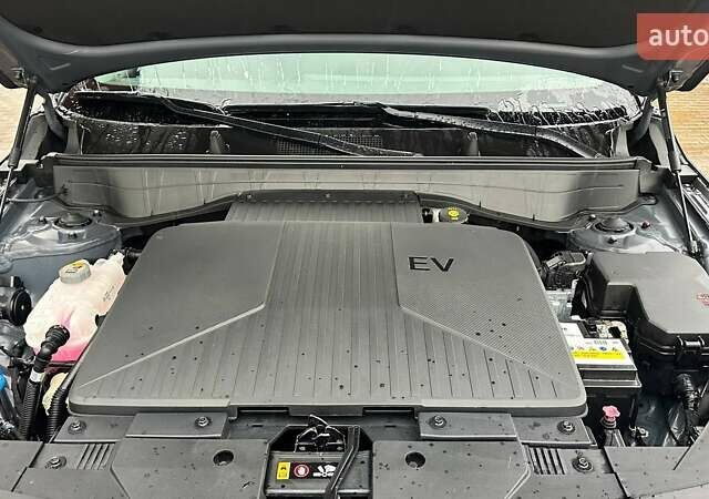 Черный Хендай Kona Electric, объемом двигателя 0 л и пробегом 46 тыс. км за 23600 $, фото 12 на Automoto.ua