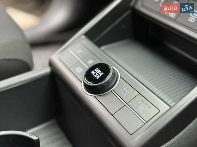 Черный Хендай Kona Electric, объемом двигателя 0 л и пробегом 10 тыс. км за 25399 $, фото 77 на Automoto.ua