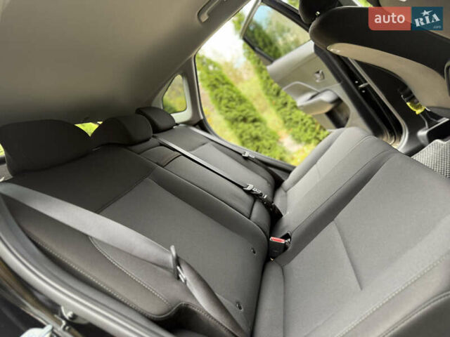 Черный Хендай Kona Electric, объемом двигателя 0 л и пробегом 10 тыс. км за 25399 $, фото 68 на Automoto.ua