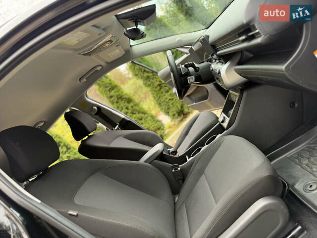 Черный Хендай Kona Electric, объемом двигателя 0 л и пробегом 10 тыс. км за 25399 $, фото 75 на Automoto.ua