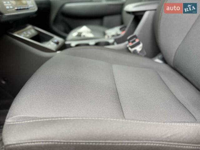 Черный Хендай Kona Electric, объемом двигателя 0 л и пробегом 10 тыс. км за 25399 $, фото 38 на Automoto.ua