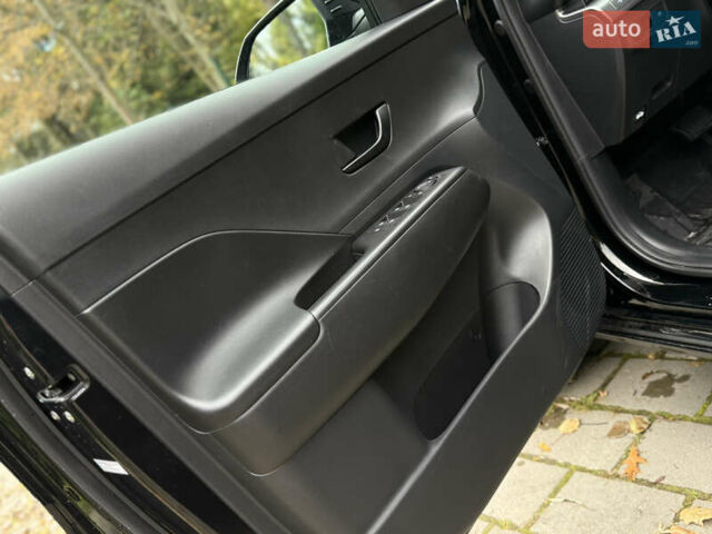 Черный Хендай Kona Electric, объемом двигателя 0 л и пробегом 10 тыс. км за 25399 $, фото 36 на Automoto.ua