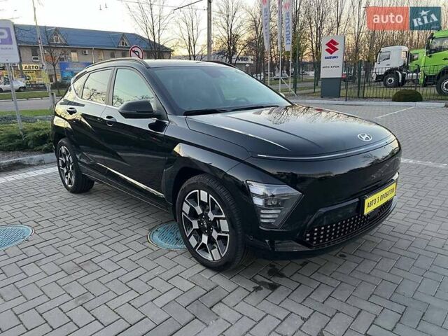 Черный Хендай Kona Electric, объемом двигателя 0 л и пробегом 28 тыс. км за 35999 $, фото 6 на Automoto.ua