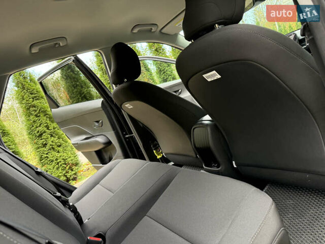 Черный Хендай Kona Electric, объемом двигателя 0 л и пробегом 10 тыс. км за 25399 $, фото 69 на Automoto.ua