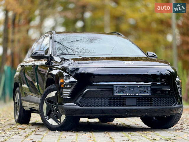 Черный Хендай Kona Electric, объемом двигателя 0 л и пробегом 10 тыс. км за 25399 $, фото 4 на Automoto.ua