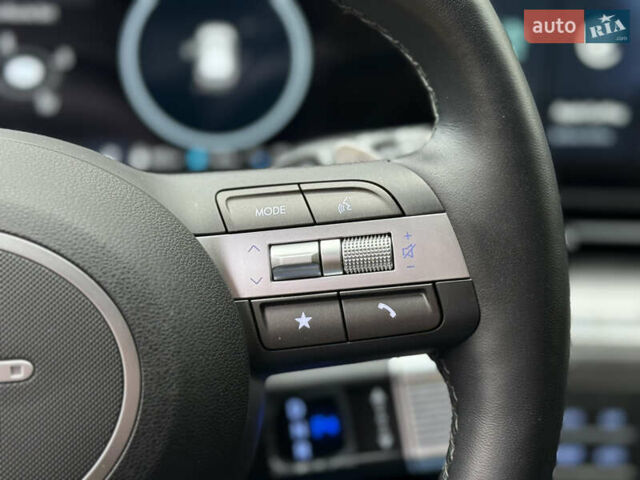 Черный Хендай Kona Electric, объемом двигателя 0 л и пробегом 10 тыс. км за 25399 $, фото 44 на Automoto.ua