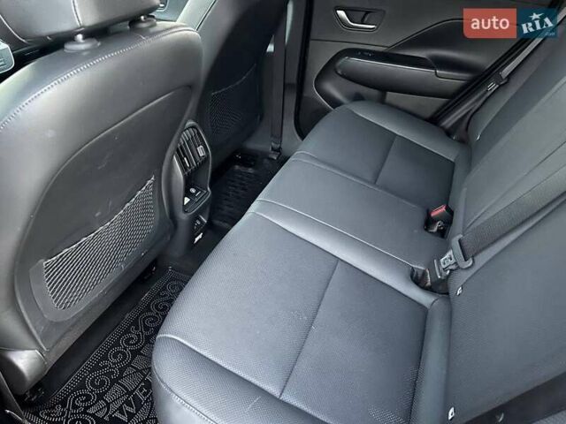 Черный Хендай Kona Electric, объемом двигателя 0 л и пробегом 28 тыс. км за 35999 $, фото 5 на Automoto.ua