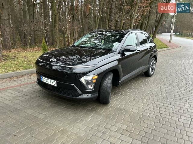 Черный Хендай Kona Electric, объемом двигателя 0 л и пробегом 8 тыс. км за 26350 $, фото 7 на Automoto.ua