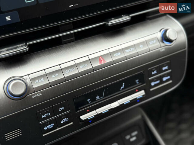 Черный Хендай Kona Electric, объемом двигателя 0 л и пробегом 10 тыс. км за 25399 $, фото 54 на Automoto.ua