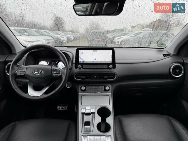Коричневий Хендай Kona Electric, об'ємом двигуна 0 л та пробігом 59 тис. км за 23400 $, фото 2 на Automoto.ua