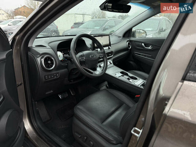 Коричневий Хендай Kona Electric, об'ємом двигуна 0 л та пробігом 59 тис. км за 23400 $, фото 1 на Automoto.ua