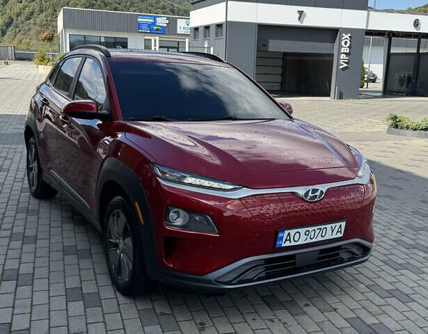 Червоний Хендай Kona Electric, об'ємом двигуна 0 л та пробігом 126 тис. км за 16950 $, фото 5 на Automoto.ua
