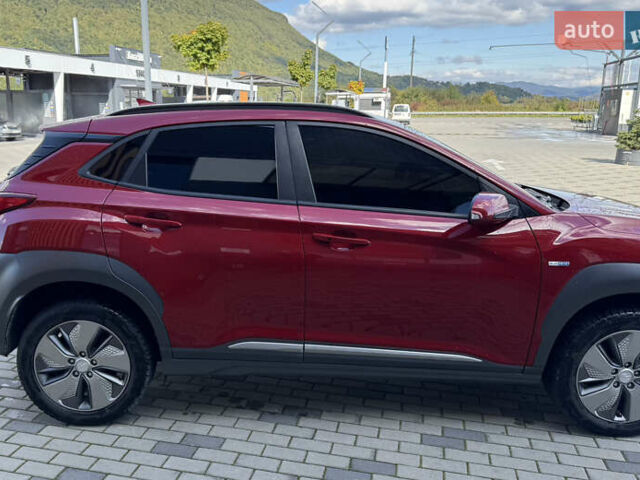 Червоний Хендай Kona Electric, об'ємом двигуна 0 л та пробігом 126 тис. км за 16950 $, фото 4 на Automoto.ua