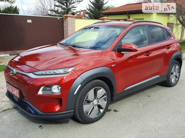 Красный Хендай Kona Electric, объемом двигателя 0 л и пробегом 67 тыс. км за 20500 $, фото 5 на Automoto.ua