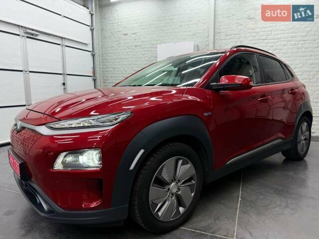 Червоний Хендай Kona Electric, об'ємом двигуна 0 л та пробігом 85 тис. км за 17933 $, фото 1 на Automoto.ua