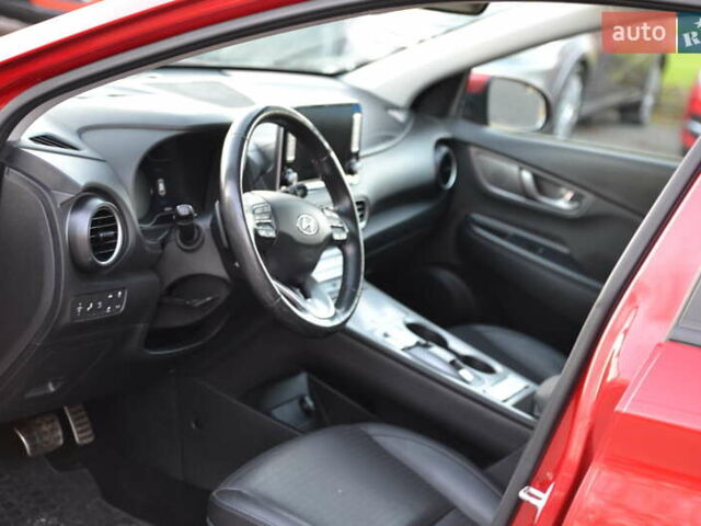 Красный Хендай Kona Electric, объемом двигателя 0 л и пробегом 125 тыс. км за 17500 $, фото 14 на Automoto.ua