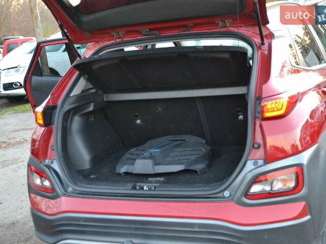 Красный Хендай Kona Electric, объемом двигателя 0 л и пробегом 125 тыс. км за 17500 $, фото 18 на Automoto.ua