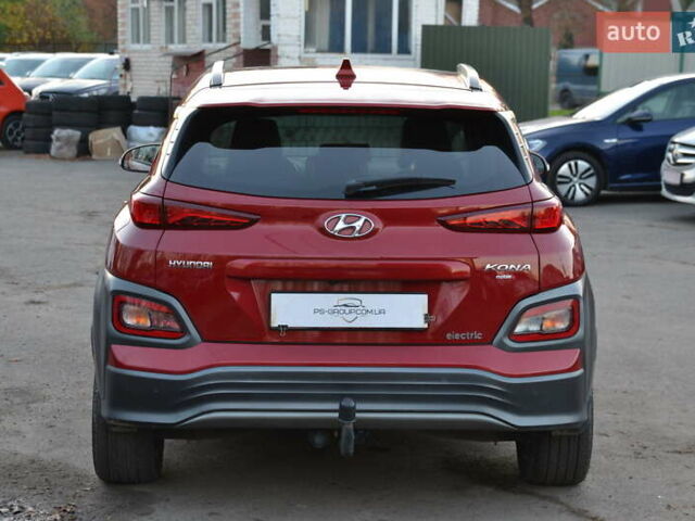 Красный Хендай Kona Electric, объемом двигателя 0 л и пробегом 125 тыс. км за 17500 $, фото 8 на Automoto.ua