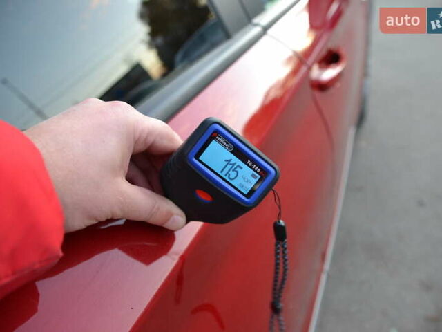 Красный Хендай Kona Electric, объемом двигателя 0 л и пробегом 125 тыс. км за 17500 $, фото 37 на Automoto.ua