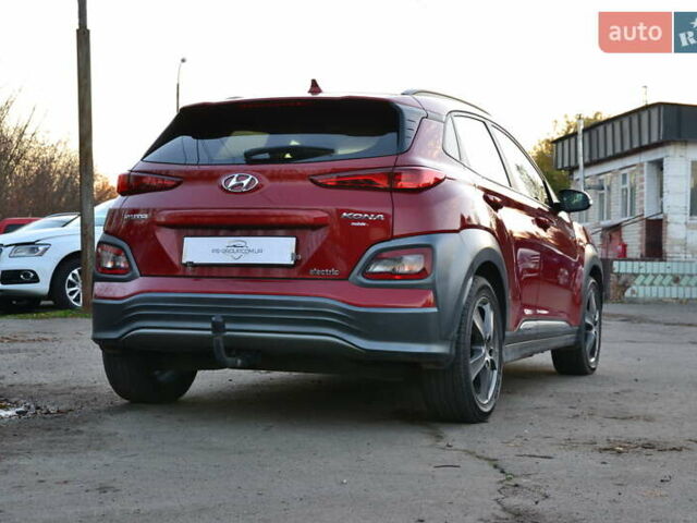 Красный Хендай Kona Electric, объемом двигателя 0 л и пробегом 125 тыс. км за 17500 $, фото 7 на Automoto.ua
