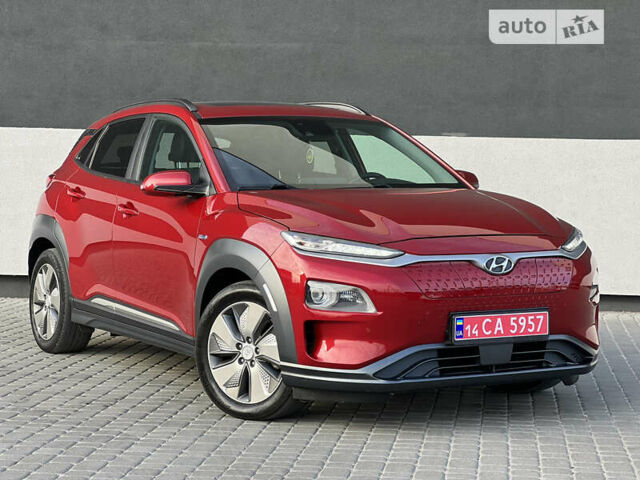 Красный Хендай Kona Electric, объемом двигателя 0 л и пробегом 87 тыс. км за 18700 $, фото 13 на Automoto.ua