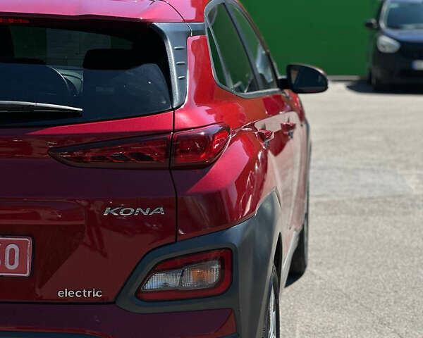 Червоний Хендай Kona Electric, об'ємом двигуна 0 л та пробігом 94 тис. км за 17800 $, фото 14 на Automoto.ua