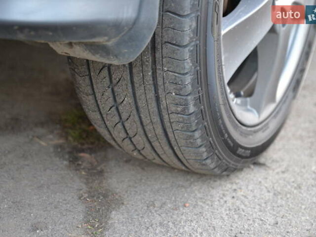 Красный Хендай Kona Electric, объемом двигателя 0 л и пробегом 125 тыс. км за 17500 $, фото 48 на Automoto.ua