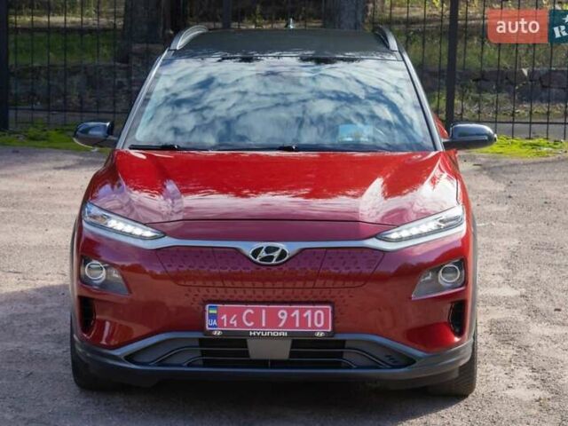 Красный Хендай Kona Electric, объемом двигателя 0 л и пробегом 89 тыс. км за 17950 $, фото 10 на Automoto.ua