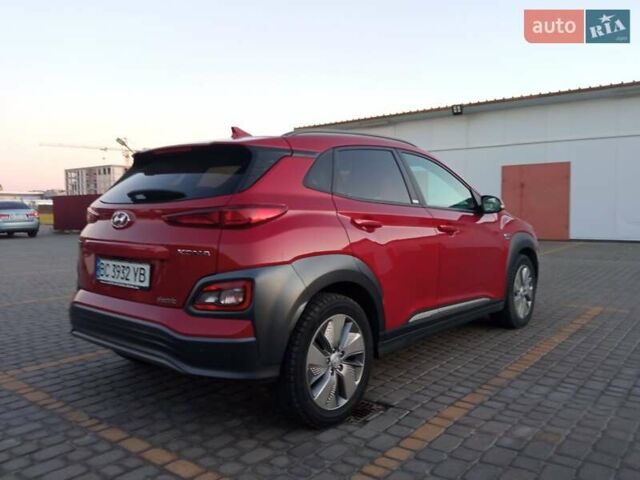 Красный Хендай Kona Electric, объемом двигателя 0 л и пробегом 42 тыс. км за 16000 $, фото 13 на Automoto.ua