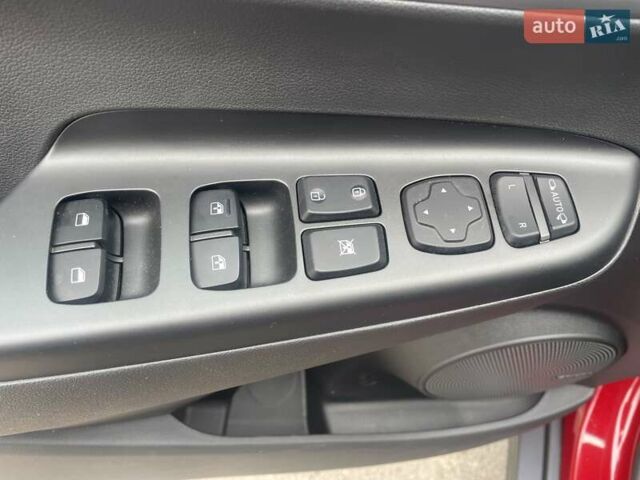 Червоний Хендай Kona Electric, об'ємом двигуна 0 л та пробігом 40 тис. км за 15700 $, фото 22 на Automoto.ua