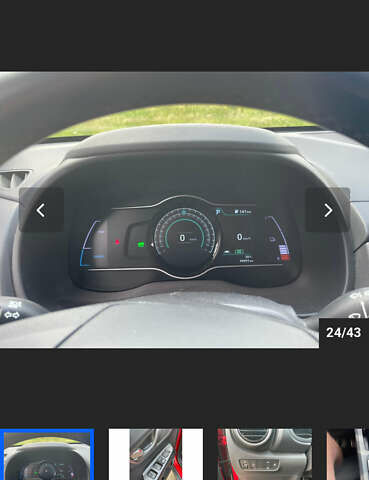 Красный Хендай Kona Electric, объемом двигателя 0 л и пробегом 100 тыс. км за 17900 $, фото 71 на Automoto.ua