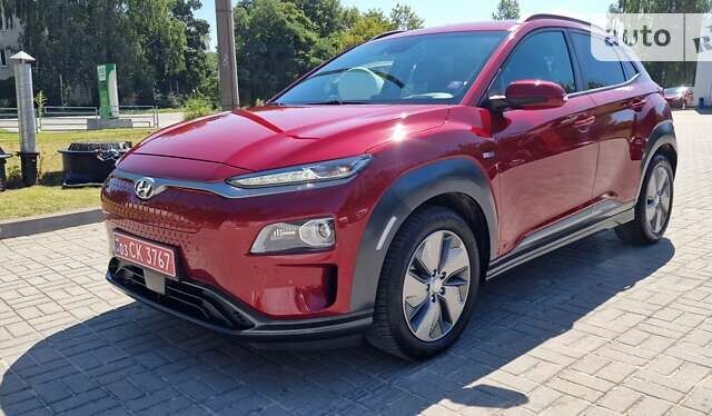 Красный Хендай Kona Electric, объемом двигателя 0 л и пробегом 57 тыс. км за 23799 $, фото 34 на Automoto.ua