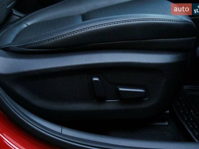 Красный Хендай Kona Electric, объемом двигателя 0 л и пробегом 89 тыс. км за 17950 $, фото 74 на Automoto.ua