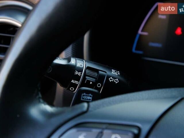 Красный Хендай Kona Electric, объемом двигателя 0 л и пробегом 89 тыс. км за 17950 $, фото 69 на Automoto.ua