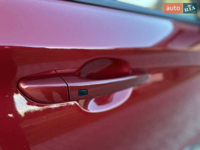 Красный Хендай Kona Electric, объемом двигателя 0 л и пробегом 99 тыс. км за 18350 $, фото 31 на Automoto.ua