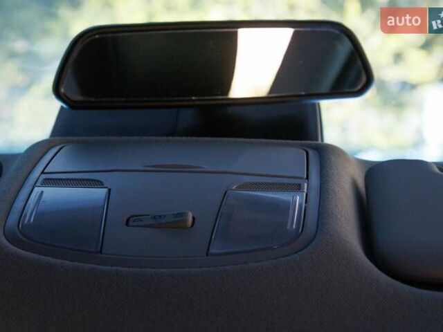 Красный Хендай Kona Electric, объемом двигателя 0 л и пробегом 89 тыс. км за 17950 $, фото 82 на Automoto.ua