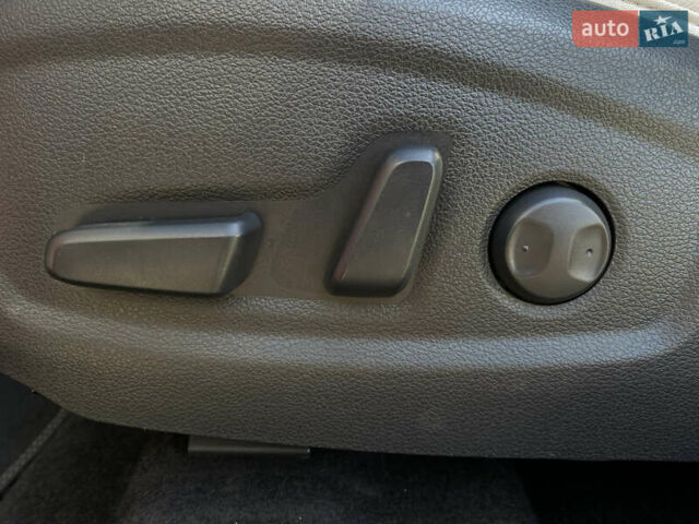 Червоний Хендай Kona Electric, об'ємом двигуна 0 л та пробігом 52 тис. км за 23200 $, фото 35 на Automoto.ua