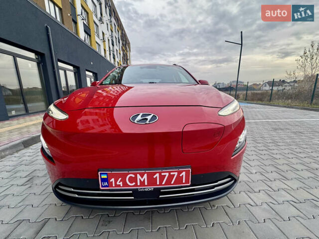 Красный Хендай Kona Electric, объемом двигателя 0 л и пробегом 161 тыс. км за 17999 $, фото 8 на Automoto.ua