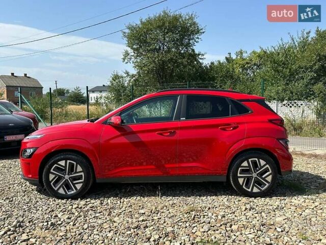 Красный Хендай Kona Electric, объемом двигателя 0 л и пробегом 113 тыс. км за 19900 $, фото 18 на Automoto.ua