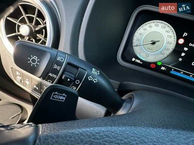 Красный Хендай Kona Electric, объемом двигателя 0 л и пробегом 86 тыс. км за 20600 $, фото 31 на Automoto.ua