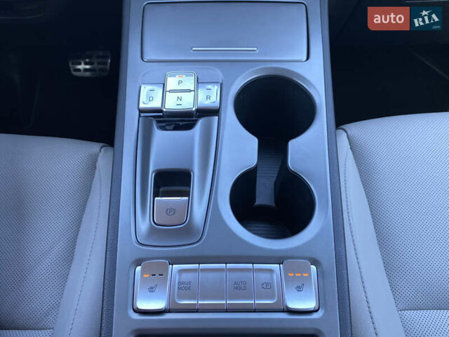 Червоний Хендай Kona Electric, об'ємом двигуна 0 л та пробігом 52 тис. км за 23200 $, фото 60 на Automoto.ua