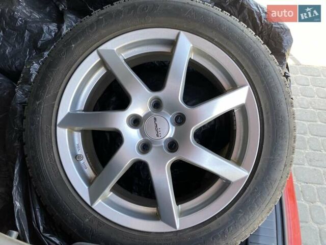 Красный Хендай Kona Electric, объемом двигателя 0 л и пробегом 105 тыс. км за 20200 $, фото 3 на Automoto.ua