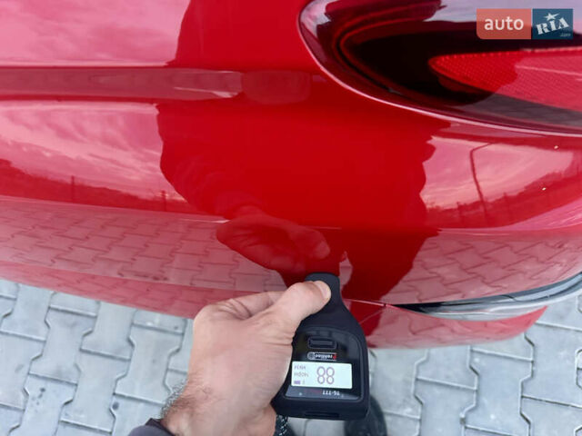 Красный Хендай Kona Electric, объемом двигателя 0 л и пробегом 161 тыс. км за 17999 $, фото 65 на Automoto.ua