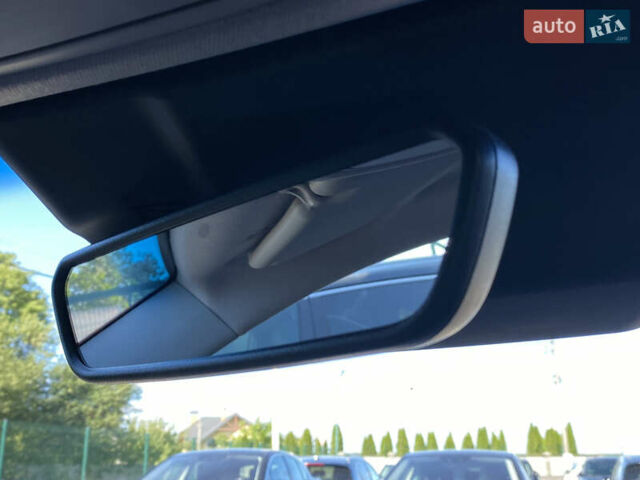 Червоний Хендай Kona Electric, об'ємом двигуна 0 л та пробігом 52 тис. км за 23200 $, фото 39 на Automoto.ua