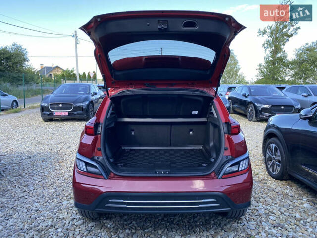 Червоний Хендай Kona Electric, об'ємом двигуна 0 л та пробігом 52 тис. км за 23200 $, фото 84 на Automoto.ua